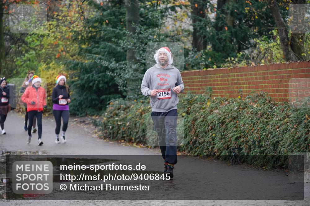 07.12.2025 - St. Pauli X-Mass-Run No. 15 Michael Burmester http://msf.ph/oto/9406845 07.12.2025 11:23:38 Laufen 4476, 3749, 2156 meine-sportfotos.de