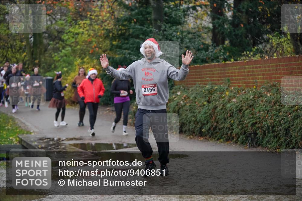 07.12.2025 - St. Pauli X-Mass-Run No. 15 Michael Burmester http://msf.ph/oto/9406851 07.12.2025 11:23:39 Laufen 2156 meine-sportfotos.de