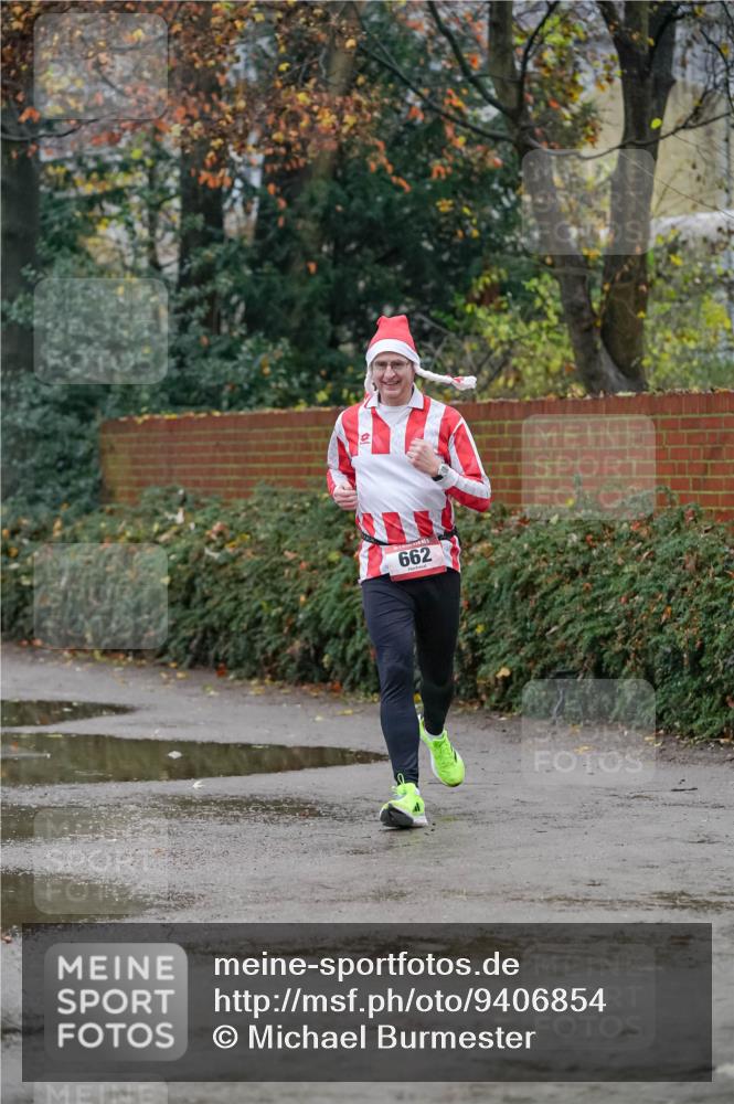 07.12.2025 - St. Pauli X-Mass-Run No. 15 Michael Burmester http://msf.ph/oto/9406854 07.12.2025 09:39:44 Laufen 662 meine-sportfotos.de