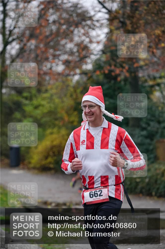 07.12.2025 - St. Pauli X-Mass-Run No. 15 Michael Burmester http://msf.ph/oto/9406860 07.12.2025 09:39:46 Laufen 15, 662 meine-sportfotos.de