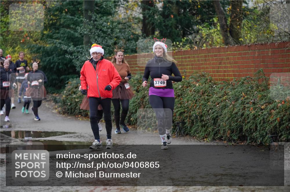 07.12.2025 - St. Pauli X-Mass-Run No. 15 Michael Burmester http://msf.ph/oto/9406865 07.12.2025 11:23:43 Laufen 2785, 3749 meine-sportfotos.de