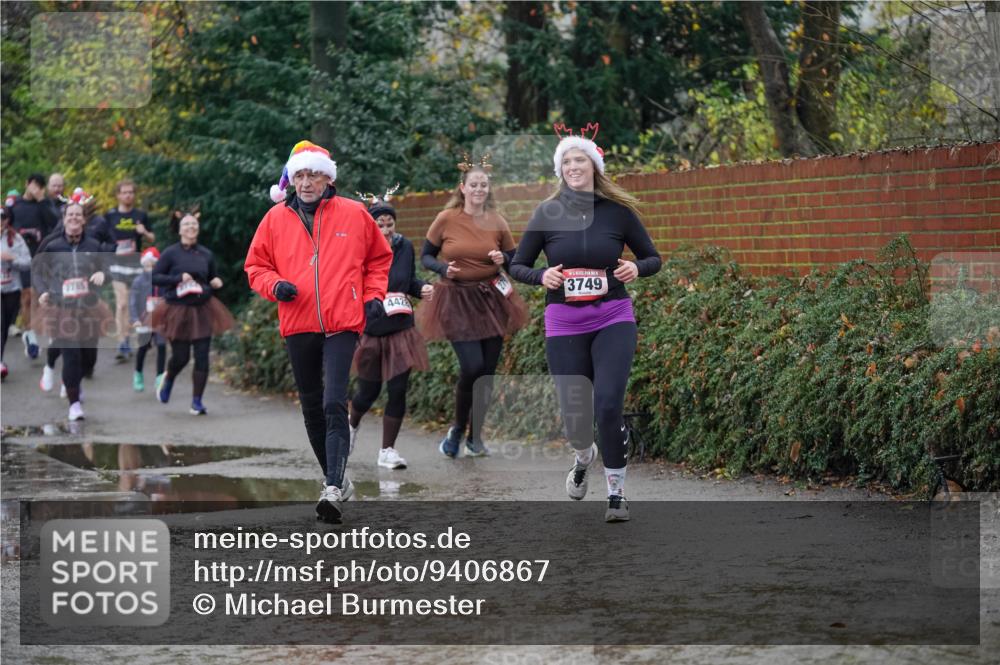 07.12.2025 - St. Pauli X-Mass-Run No. 15 Michael Burmester http://msf.ph/oto/9406867 07.12.2025 11:23:44 Laufen 2785, 442, 3749 meine-sportfotos.de