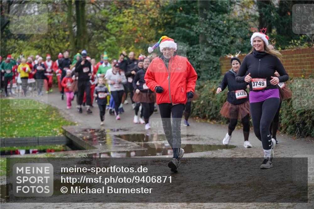 07.12.2025 - St. Pauli X-Mass-Run No. 15 Michael Burmester http://msf.ph/oto/9406871 07.12.2025 11:23:44 Laufen 4428, 3749 meine-sportfotos.de
