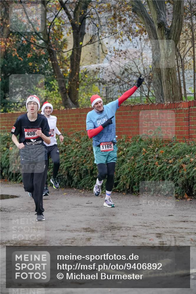 07.12.2025 - St. Pauli X-Mass-Run No. 15 Michael Burmester http://msf.ph/oto/9406892 07.12.2025 09:39:54 Laufen 408, 1165 meine-sportfotos.de