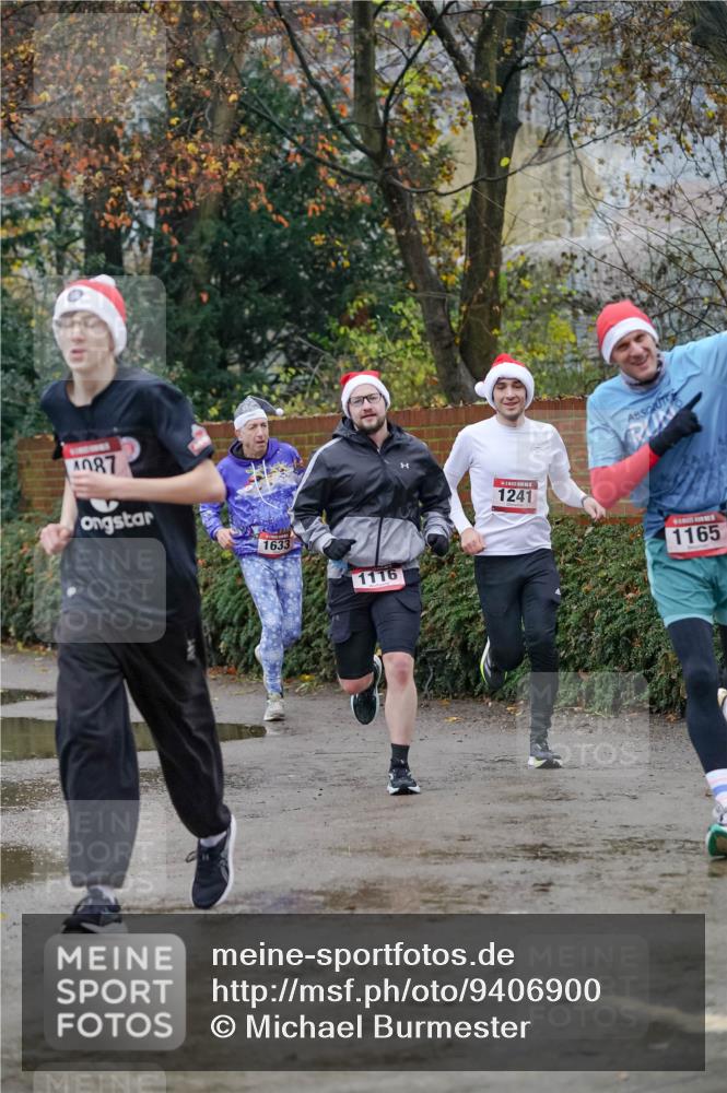 07.12.2025 - St. Pauli X-Mass-Run No. 15 Michael Burmester http://msf.ph/oto/9406900 07.12.2025 09:39:55 Laufen 4087, 1633, 1116, 1241, 1165 meine-sportfotos.de