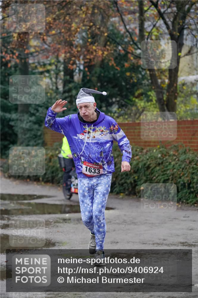 07.12.2025 - St. Pauli X-Mass-Run No. 15 Michael Burmester http://msf.ph/oto/9406924 07.12.2025 09:39:58 Laufen 15, 1633 meine-sportfotos.de