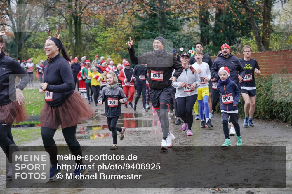 07.12.2025 - St. Pauli X-Mass-Run No. 15 Michael Burmester http://msf.ph/oto/9406925 07.12.2025 11:23:52 Laufen 84, 901, 4614, 898, 143, 85, 46, 3880, 900 meine-sportfotos.de