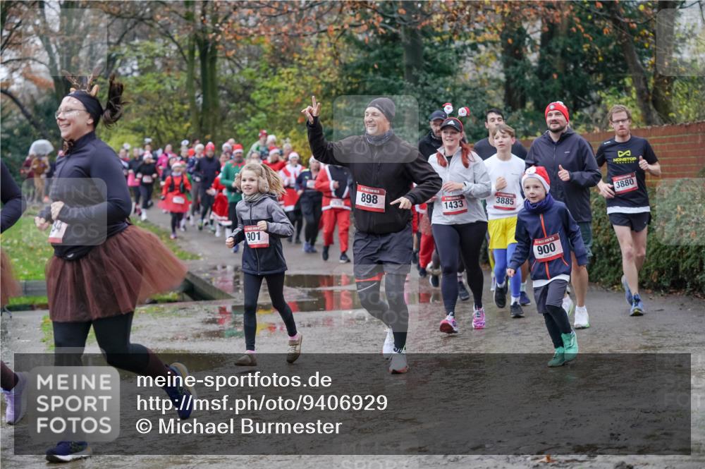 07.12.2025 - St. Pauli X-Mass-Run No. 15 Michael Burmester http://msf.ph/oto/9406929 07.12.2025 11:23:52 Laufen 901, 898, 1433, 3885, 900, 3880 meine-sportfotos.de