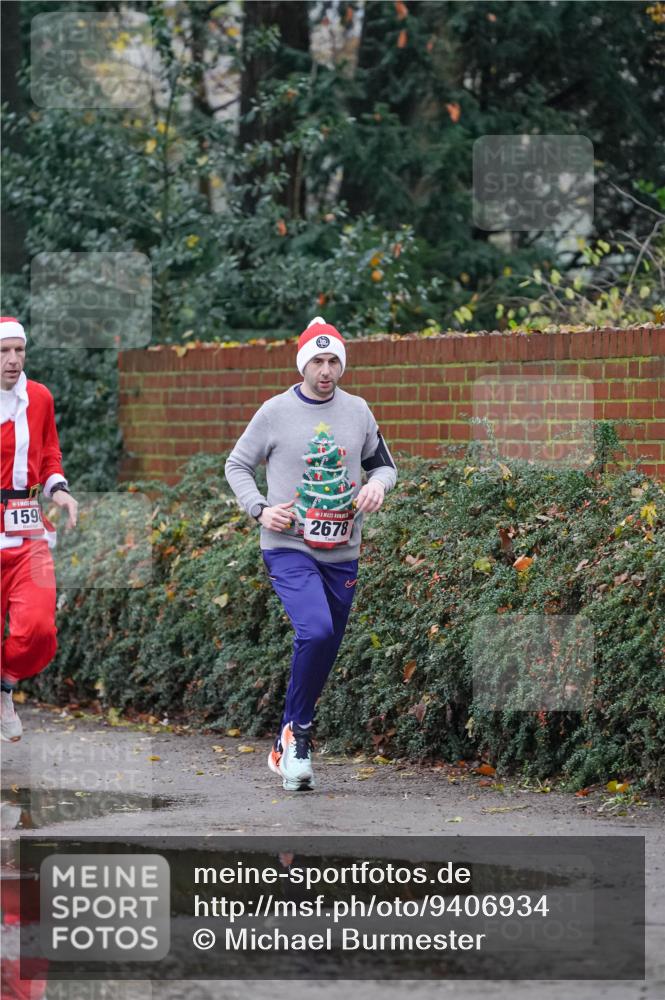 07.12.2025 - St. Pauli X-Mass-Run No. 15 Michael Burmester http://msf.ph/oto/9406934 07.12.2025 09:40:09 Laufen 159, 2678, 344 meine-sportfotos.de