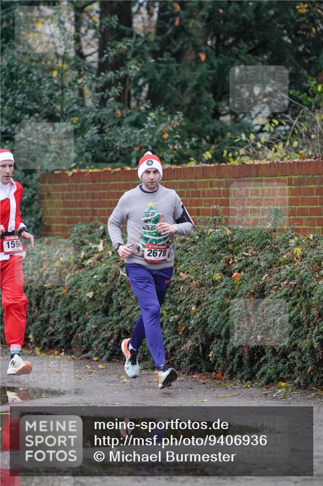 07.12.2025 - St. Pauli X-Mass-Run No. 15 Michael Burmester http://msf.ph/oto/9406936 07.12.2025 09:40:09 Laufen 1598, 2678, 204 meine-sportfotos.de