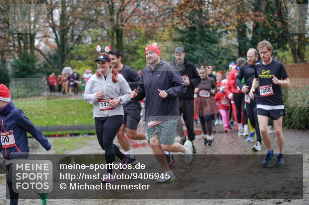 07.12.2025 - St. Pauli X-Mass-Run No. 15 Michael Burmester http://msf.ph/oto/9406945 07.12.2025 11:23:54 Laufen 15, 00, 143, 3534, 3880 meine-sportfotos.de