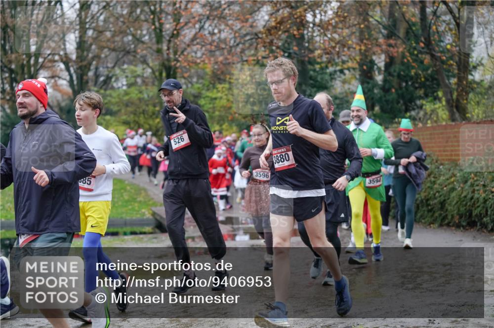 07.12.2025 - St. Pauli X-Mass-Run No. 15 Michael Burmester http://msf.ph/oto/9406953 07.12.2025 11:23:55 Laufen 85, 526, 3596, 15, 3880, 3594 meine-sportfotos.de