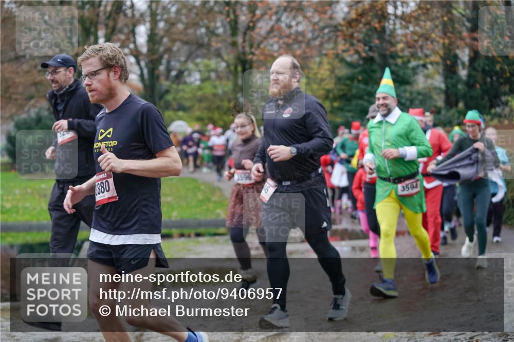 07.12.2025 - St. Pauli X-Mass-Run No. 15 Michael Burmester http://msf.ph/oto/9406957 07.12.2025 11:23:56 Laufen 880, 3594 meine-sportfotos.de