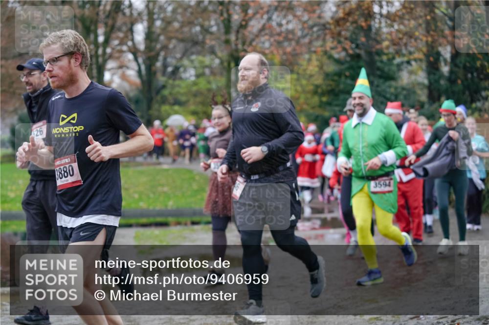 07.12.2025 - St. Pauli X-Mass-Run No. 15 Michael Burmester http://msf.ph/oto/9406959 07.12.2025 11:23:56 Laufen 626, 880, 3594 meine-sportfotos.de