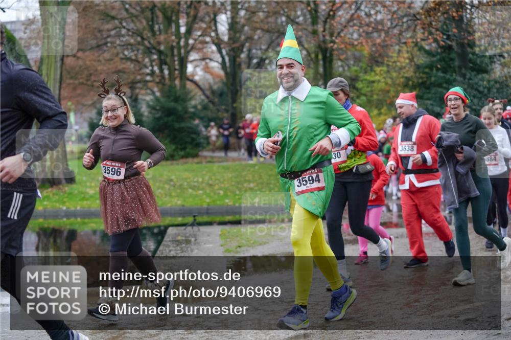 07.12.2025 - St. Pauli X-Mass-Run No. 15 Michael Burmester http://msf.ph/oto/9406969 07.12.2025 11:23:57 Laufen 5, 3596, 3594, 30, 3638, 884 meine-sportfotos.de