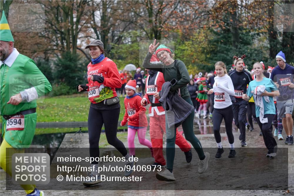 07.12.2025 - St. Pauli X-Mass-Run No. 15 Michael Burmester http://msf.ph/oto/9406973 07.12.2025 11:23:57 Laufen 3594, 530, 1635, 4604, 3638, 4614, 3884 meine-sportfotos.de