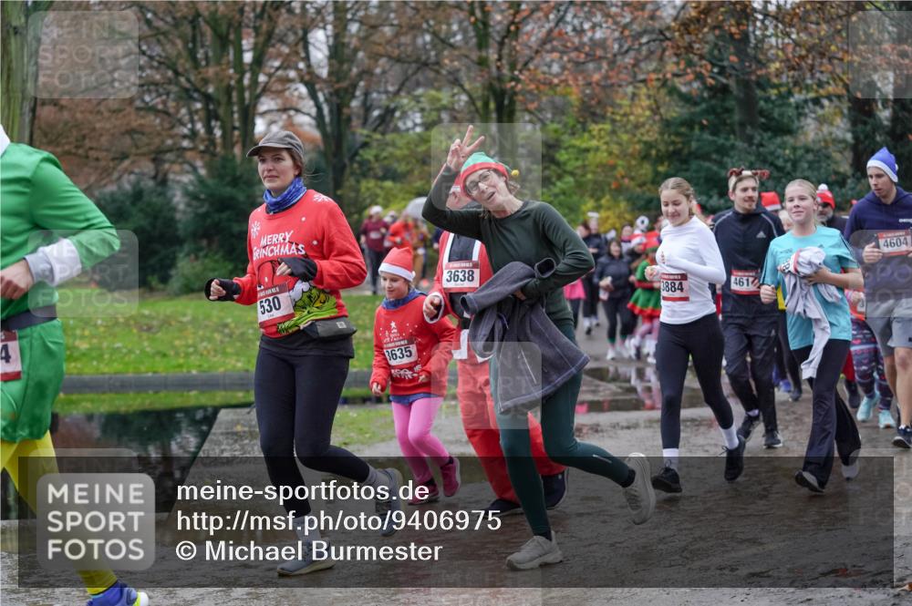 07.12.2025 - St. Pauli X-Mass-Run No. 15 Michael Burmester http://msf.ph/oto/9406975 07.12.2025 11:23:57 Laufen 4, 530, 3635, 4604, 3638, 3884, 461 meine-sportfotos.de