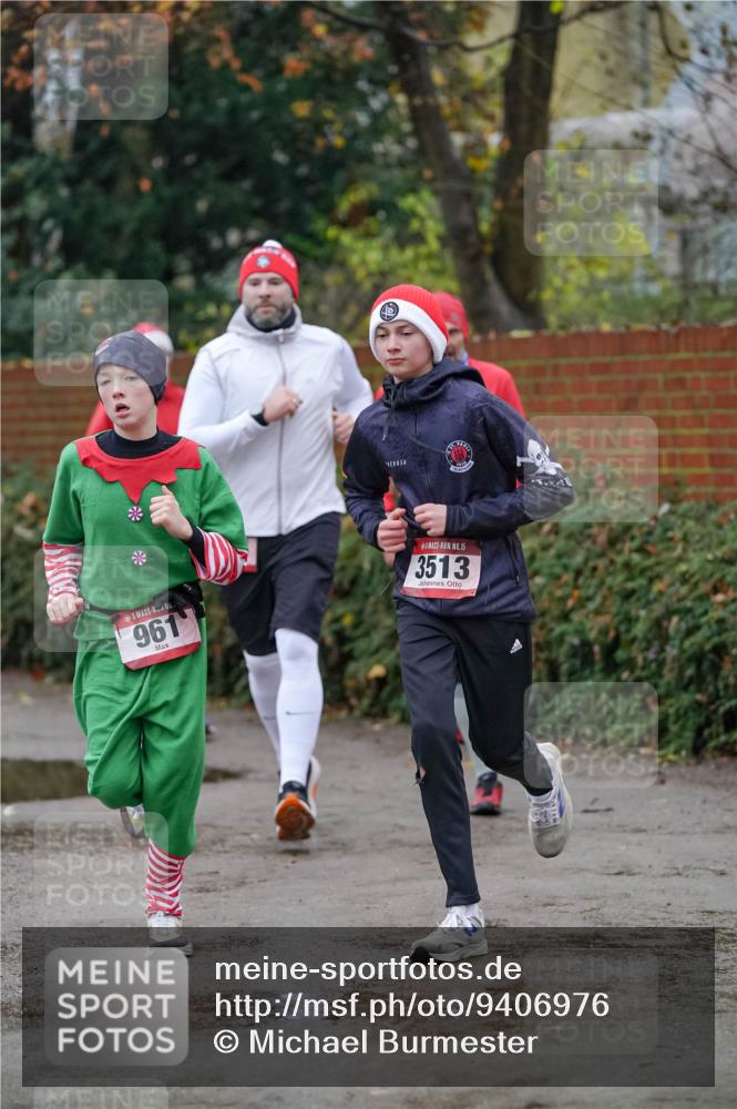 07.12.2025 - St. Pauli X-Mass-Run No. 15 Michael Burmester http://msf.ph/oto/9406976 07.12.2025 09:40:20 Laufen 961, 15, 3513 meine-sportfotos.de