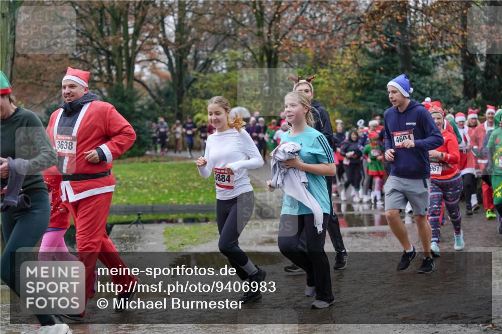 07.12.2025 - St. Pauli X-Mass-Run No. 15 Michael Burmester http://msf.ph/oto/9406983 07.12.2025 11:23:58 Laufen 3638, 3884, 4604, 961 meine-sportfotos.de