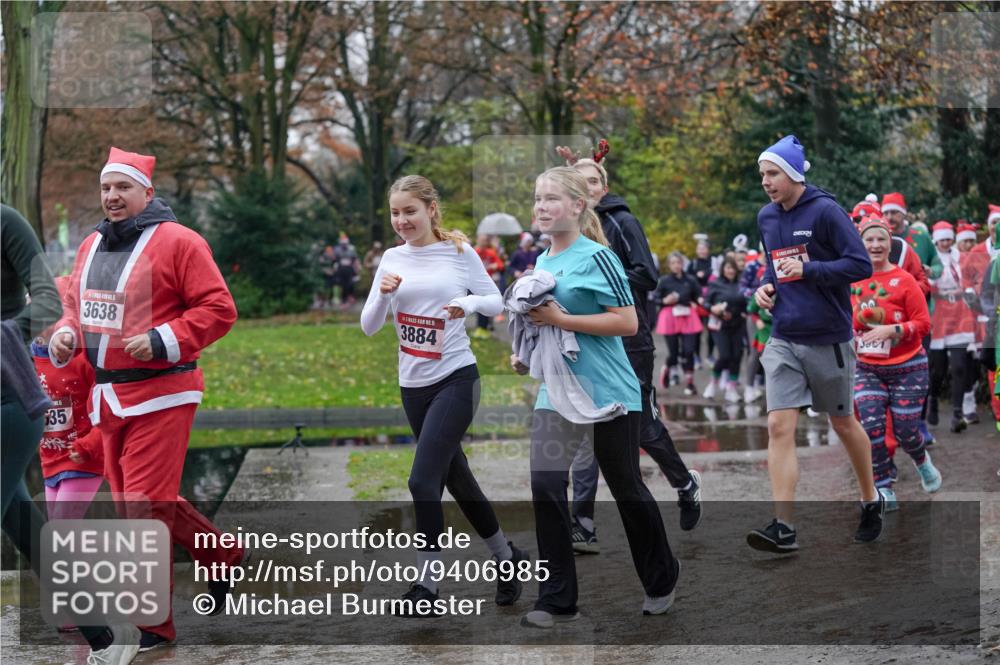 07.12.2025 - St. Pauli X-Mass-Run No. 15 Michael Burmester http://msf.ph/oto/9406985 07.12.2025 11:23:58 Laufen 35, 3638, 15, 3884 meine-sportfotos.de