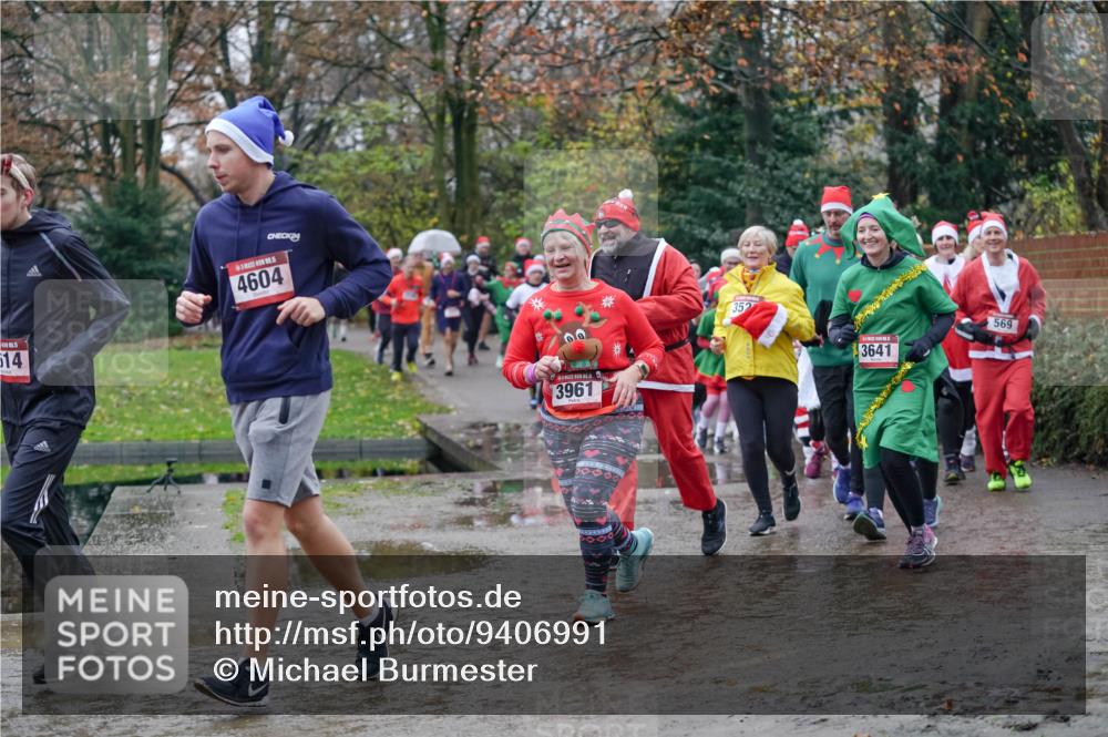 07.12.2025 - St. Pauli X-Mass-Run No. 15 Michael Burmester http://msf.ph/oto/9406991 07.12.2025 11:24:00 Laufen 514, 4604, 68, 352, 3961, 3641, 569 meine-sportfotos.de