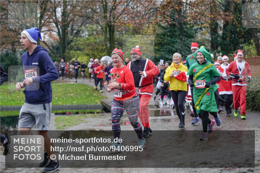 07.12.2025 - St. Pauli X-Mass-Run No. 15 Michael Burmester http://msf.ph/oto/9406995 07.12.2025 11:24:00 Laufen 4604, 3961, 39, 528, 3641, 69 meine-sportfotos.de