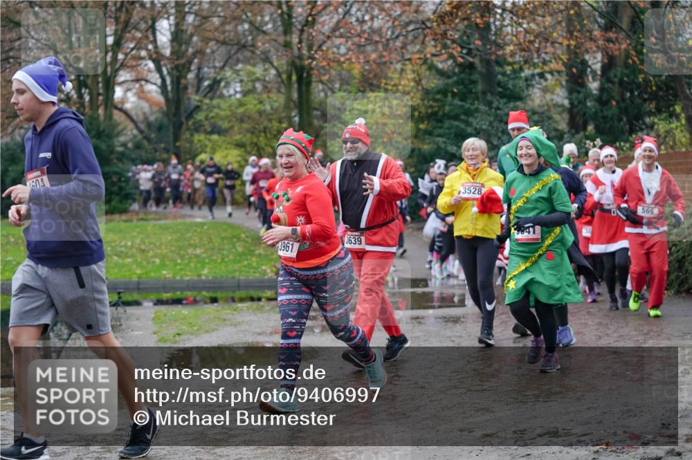 07.12.2025 - St. Pauli X-Mass-Run No. 15 Michael Burmester http://msf.ph/oto/9406997 07.12.2025 11:24:00 Laufen 3961, 3639, 3528, 569 meine-sportfotos.de