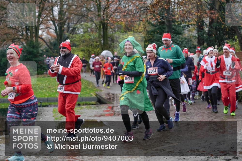 07.12.2025 - St. Pauli X-Mass-Run No. 15 Michael Burmester http://msf.ph/oto/9407003 07.12.2025 11:24:01 Laufen 639, 1961, 3641, 3504, 569 meine-sportfotos.de