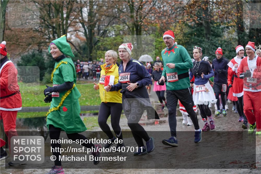 07.12.2025 - St. Pauli X-Mass-Run No. 15 Michael Burmester http://msf.ph/oto/9407011 07.12.2025 11:24:01 Laufen 352, 3504, 3525, 71, 569 meine-sportfotos.de