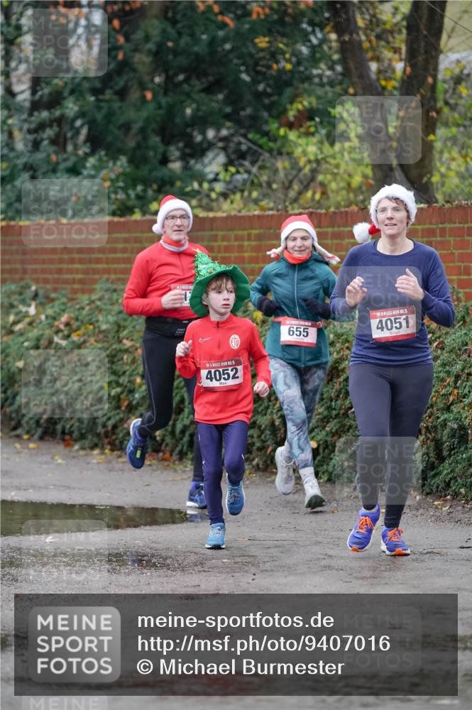 07.12.2025 - St. Pauli X-Mass-Run No. 15 Michael Burmester http://msf.ph/oto/9407016 07.12.2025 09:40:36 Laufen 15, 4052, 655, 15, 4051 meine-sportfotos.de