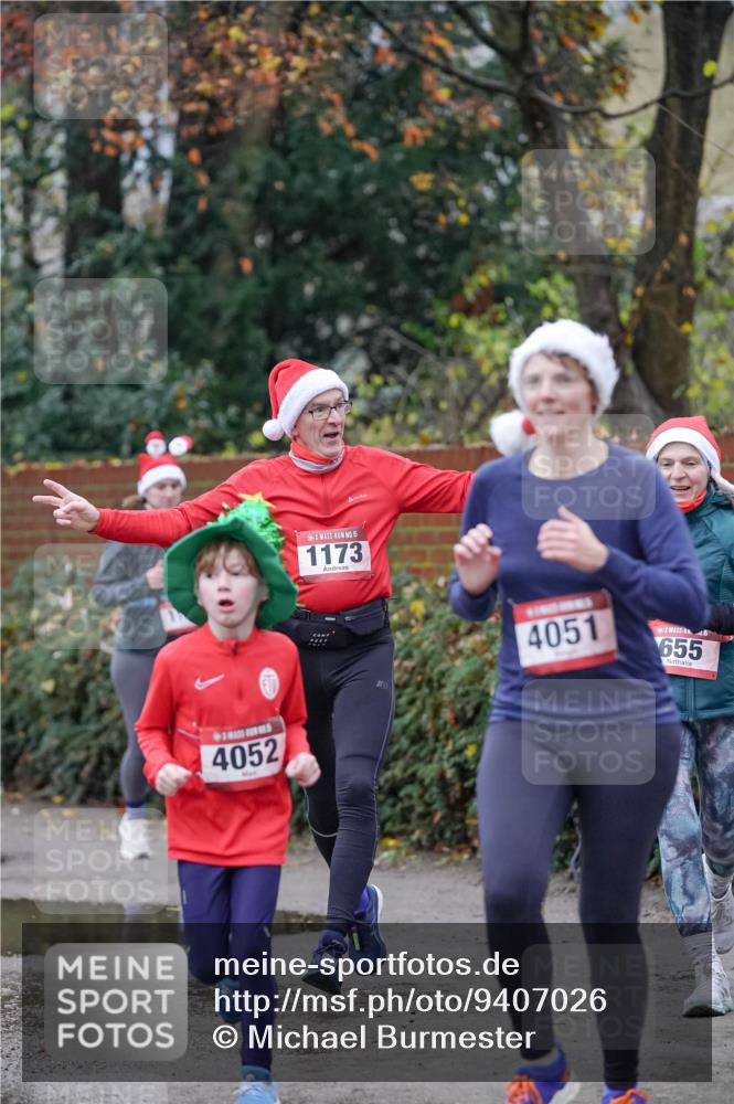 07.12.2025 - St. Pauli X-Mass-Run No. 15 Michael Burmester http://msf.ph/oto/9407026 07.12.2025 09:40:38 Laufen 4052, 15, 1173, 4051, 5, 655 meine-sportfotos.de