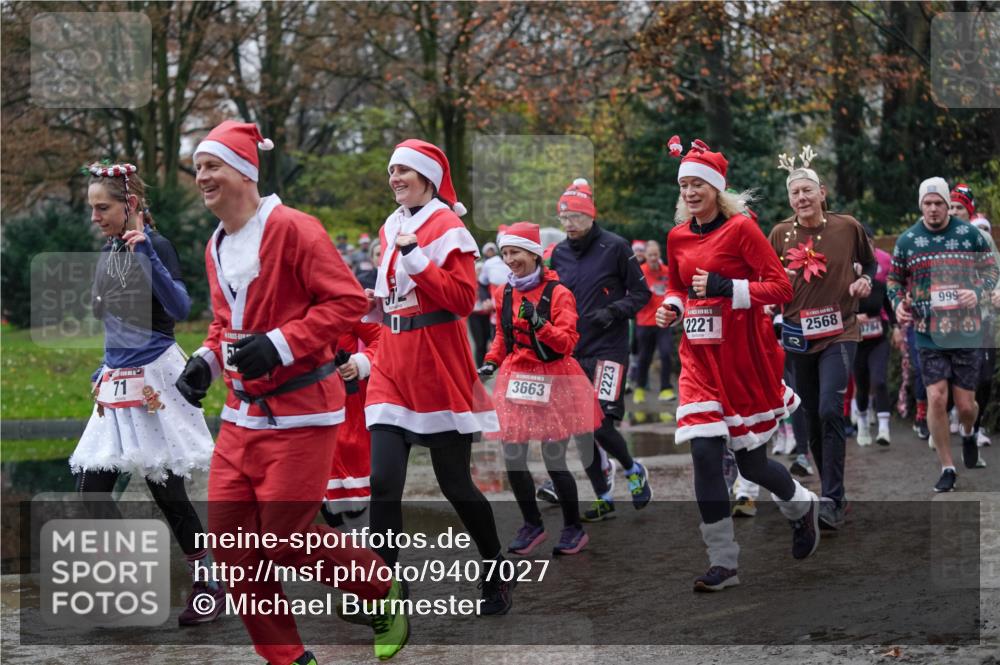 07.12.2025 - St. Pauli X-Mass-Run No. 15 Michael Burmester http://msf.ph/oto/9407027 07.12.2025 11:24:03 Laufen 3663, 71, 2223, 2221, 2568, 1784, 999 meine-sportfotos.de