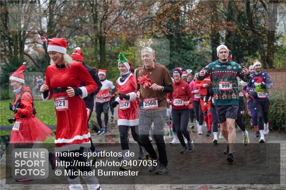 07.12.2025 - St. Pauli X-Mass-Run No. 15 Michael Burmester http://msf.ph/oto/9407035 07.12.2025 11:24:04 Laufen 3663, 2221, 113712, 2347, 15, 2568, 3622, 3999, 999, 3625 meine-sportfotos.de