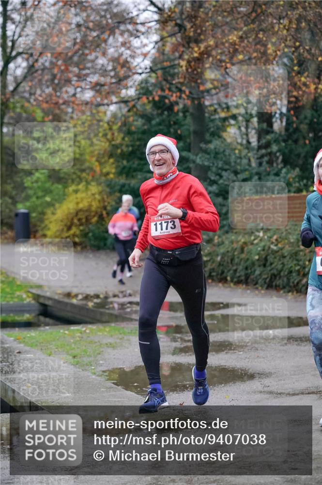 07.12.2025 - St. Pauli X-Mass-Run No. 15 Michael Burmester http://msf.ph/oto/9407038 07.12.2025 09:40:40 Laufen 1173 meine-sportfotos.de