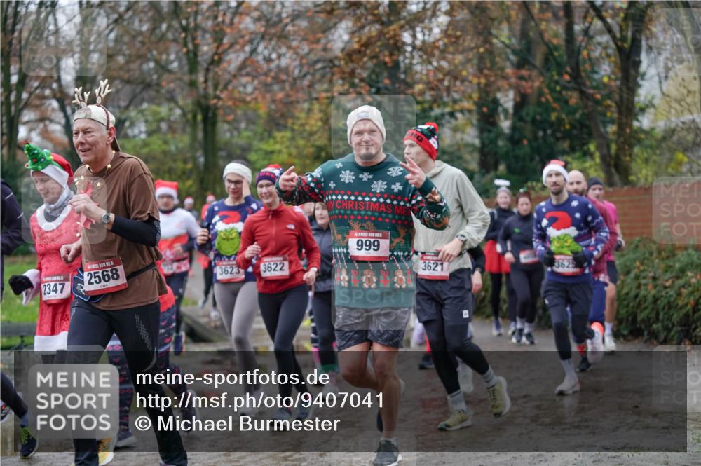 07.12.2025 - St. Pauli X-Mass-Run No. 15 Michael Burmester http://msf.ph/oto/9407041 07.12.2025 11:24:05 Laufen 2347, 15, 2568, 3623, 3622, 5, 999, 3621, 3629 meine-sportfotos.de