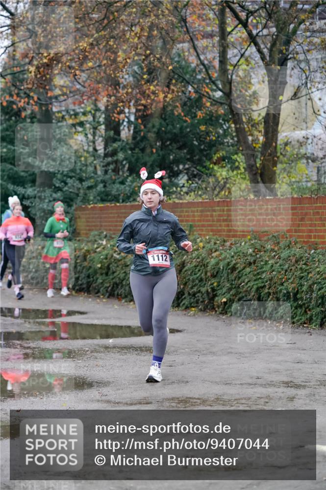 07.12.2025 - St. Pauli X-Mass-Run No. 15 Michael Burmester http://msf.ph/oto/9407044 07.12.2025 09:40:41 Laufen 1112 meine-sportfotos.de