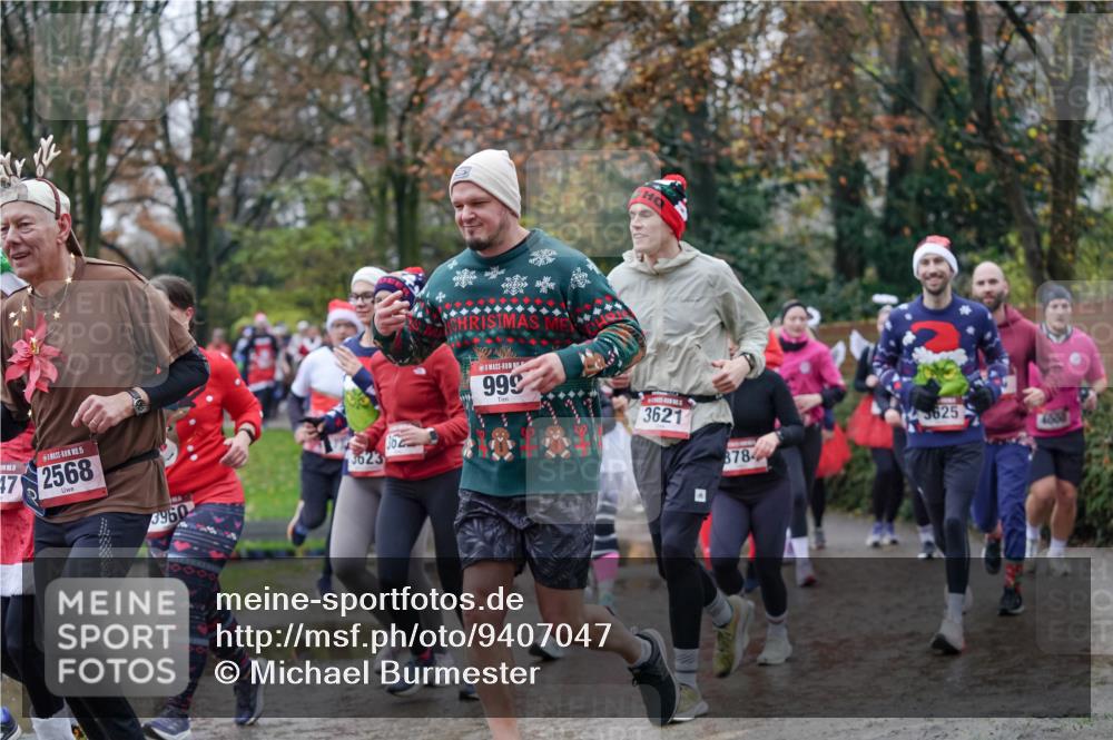 07.12.2025 - St. Pauli X-Mass-Run No. 15 Michael Burmester http://msf.ph/oto/9407047 07.12.2025 11:24:05 Laufen 15, 47, 2568, 3960, 90002, 3623, 302, 999, 3621, 8784, 5625 meine-sportfotos.de