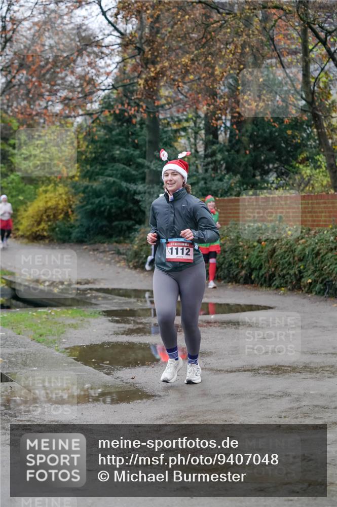 07.12.2025 - St. Pauli X-Mass-Run No. 15 Michael Burmester http://msf.ph/oto/9407048 07.12.2025 09:40:41 Laufen 1112 meine-sportfotos.de