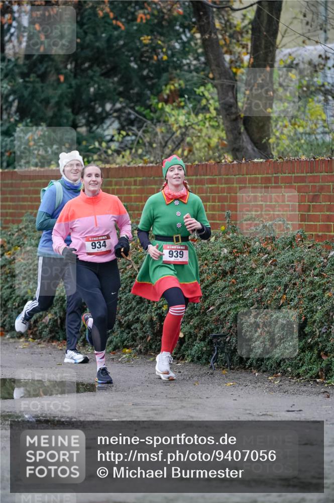 07.12.2025 - St. Pauli X-Mass-Run No. 15 Michael Burmester http://msf.ph/oto/9407056 07.12.2025 09:40:43 Laufen 934, 9, 939 meine-sportfotos.de