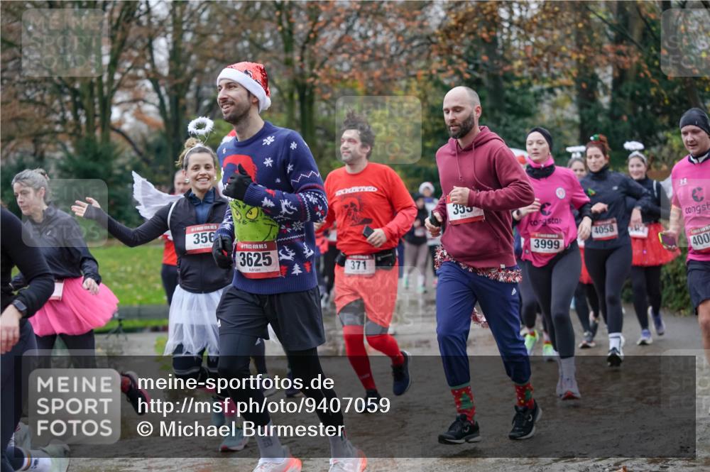 07.12.2025 - St. Pauli X-Mass-Run No. 15 Michael Burmester http://msf.ph/oto/9407059 07.12.2025 11:24:07 Laufen 356, 15, 3625, 371, 355, 4058, 3999, 400 meine-sportfotos.de