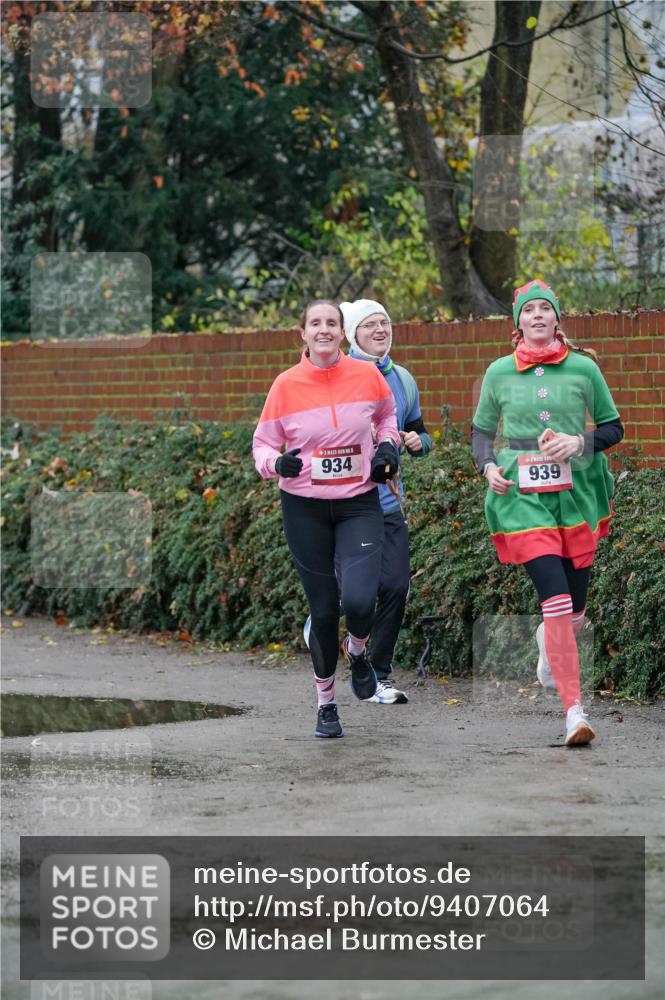 07.12.2025 - St. Pauli X-Mass-Run No. 15 Michael Burmester http://msf.ph/oto/9407064 07.12.2025 09:40:44 Laufen 934, 939 meine-sportfotos.de