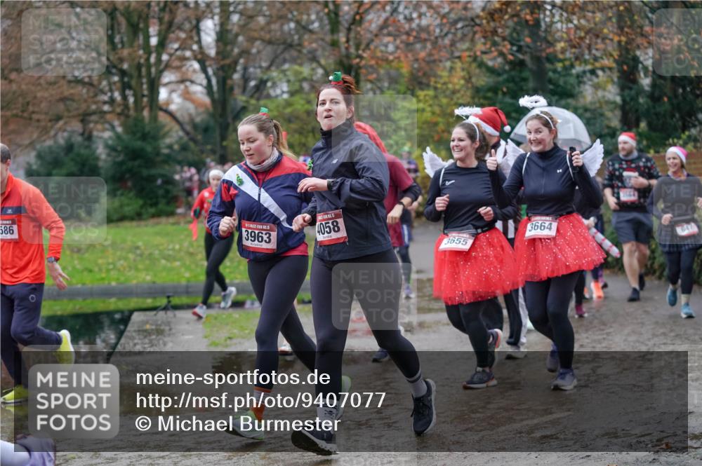 07.12.2025 - St. Pauli X-Mass-Run No. 15 Michael Burmester http://msf.ph/oto/9407077 07.12.2025 11:24:09 Laufen 586, 15, 3963, 15, 4058, 3655, 3664 meine-sportfotos.de