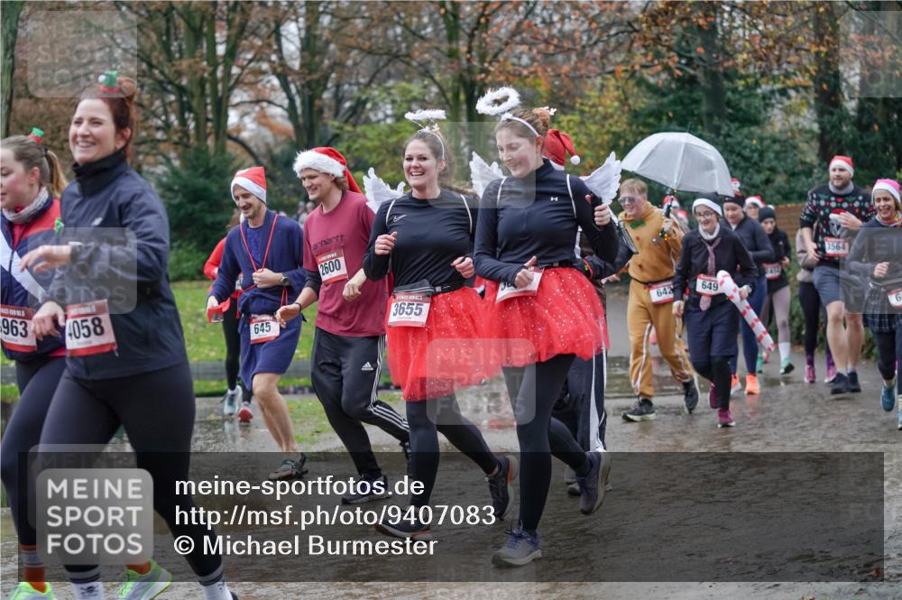 07.12.2025 - St. Pauli X-Mass-Run No. 15 Michael Burmester http://msf.ph/oto/9407083 07.12.2025 11:24:10 Laufen 963, 4058, 645, 2600, 3655, 3564, 2452, 642, 649 meine-sportfotos.de