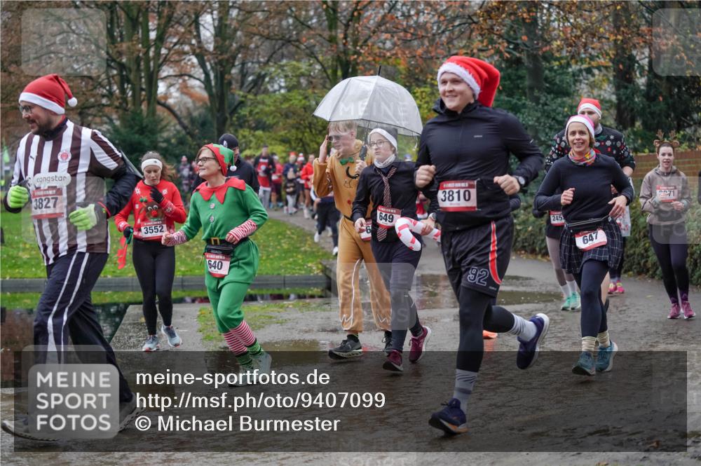 07.12.2025 - St. Pauli X-Mass-Run No. 15 Michael Burmester http://msf.ph/oto/9407099 07.12.2025 11:24:11 Laufen 3827, 3552, 640, 649, 3810, 92, 245, 647, 71 meine-sportfotos.de