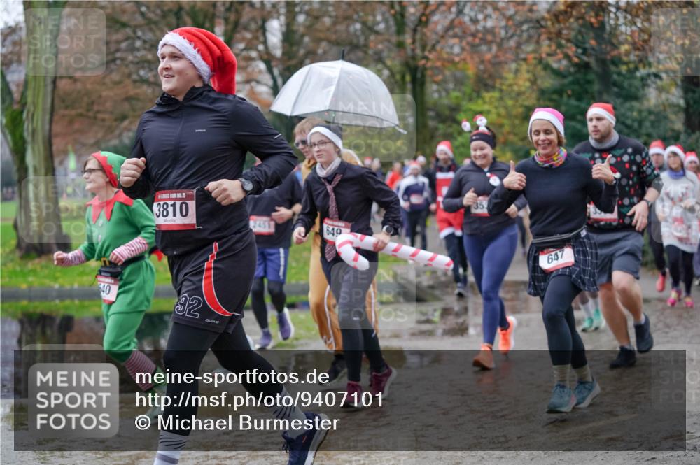 07.12.2025 - St. Pauli X-Mass-Run No. 15 Michael Burmester http://msf.ph/oto/9407101 07.12.2025 11:24:12 Laufen 15, 3810, 40, 92, 2451, 649, 353, 647 meine-sportfotos.de