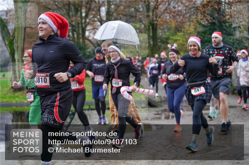 07.12.2025 - St. Pauli X-Mass-Run No. 15 Michael Burmester http://msf.ph/oto/9407103 07.12.2025 11:24:12 Laufen 640, 3810, 92, 2451, 552, 649, 3553, 647 meine-sportfotos.de
