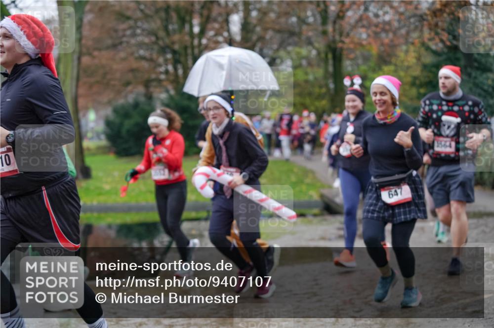 07.12.2025 - St. Pauli X-Mass-Run No. 15 Michael Burmester http://msf.ph/oto/9407107 07.12.2025 11:24:12 Laufen 10, 92, 647, 1864 meine-sportfotos.de