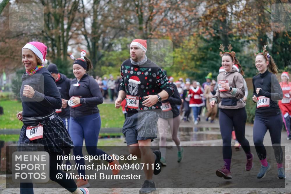 07.12.2025 - St. Pauli X-Mass-Run No. 15 Michael Burmester http://msf.ph/oto/9407113 07.12.2025 11:24:13 Laufen 647, 3, 35, 3564, 2152, 3447 meine-sportfotos.de