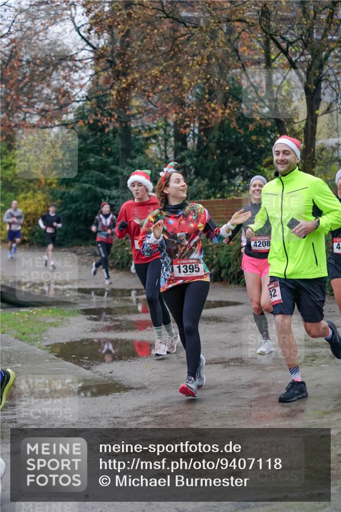 07.12.2025 - St. Pauli X-Mass-Run No. 15 Michael Burmester http://msf.ph/oto/9407118 07.12.2025 09:40:53 Laufen 1395, 4208, 4, 92 meine-sportfotos.de