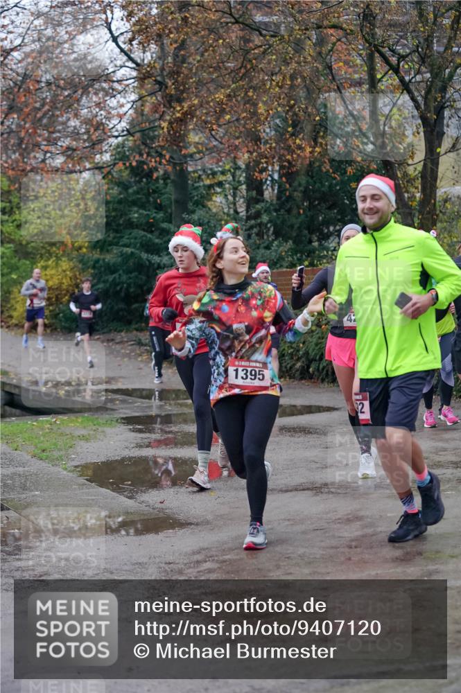 07.12.2025 - St. Pauli X-Mass-Run No. 15 Michael Burmester http://msf.ph/oto/9407120 07.12.2025 09:40:53 Laufen 42, 1395, 92 meine-sportfotos.de